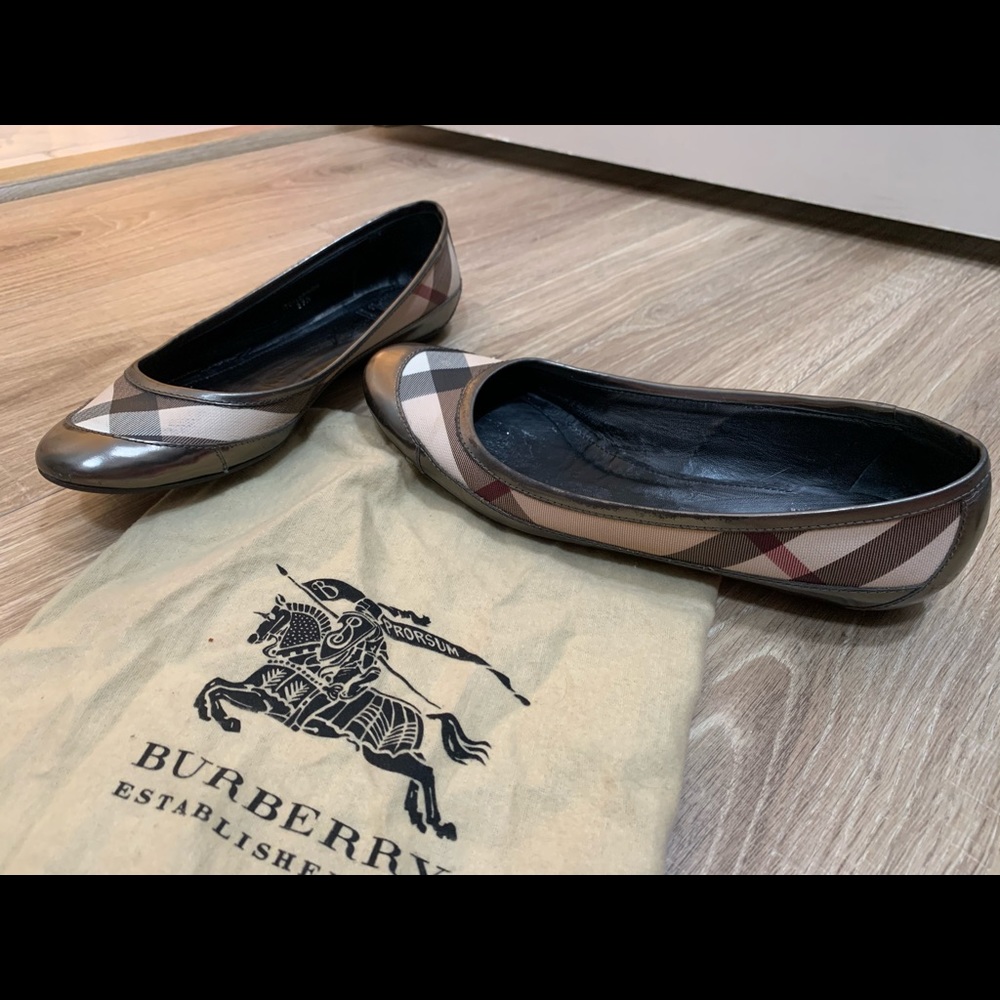 Burberry Nova Check Patent Leather Flat